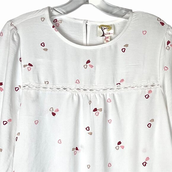 NWT's Size Petite M Fig & Flower Womens Heart Print Blouse - Picture 2 of 15